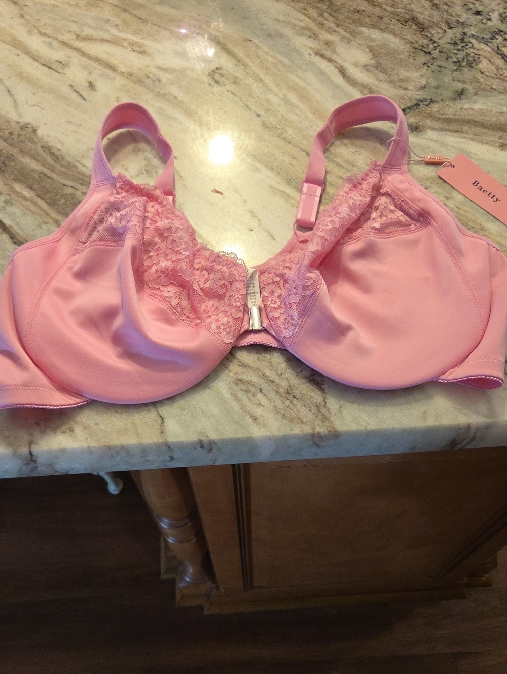 ravel Pink Lace Underwire Bra with Smooth Cups. NEW